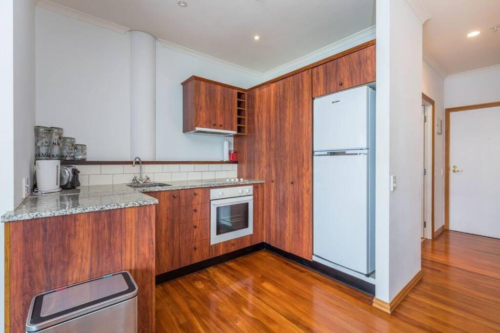Seaview Waterfront Hotel Apt Auckland Extérieur photo