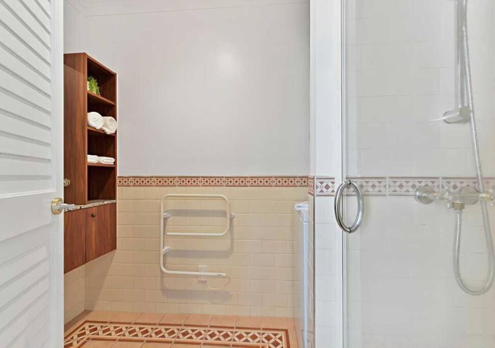 Seaview Waterfront Hotel Apt Auckland Extérieur photo